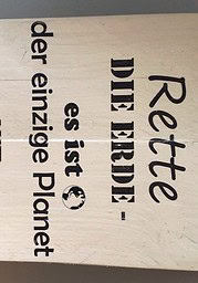 Holzfliesen / Schilder