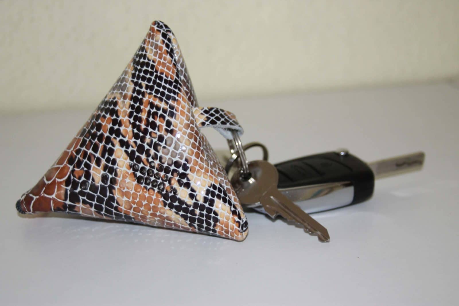 Schlüsselanhänger – Guess-Style
