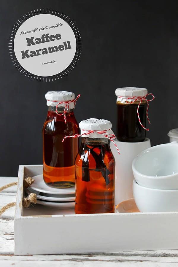 Karamellsirup im Kaffee: ein Rezept, drei Aromen