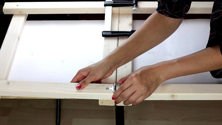 Regal bauen mit selbst gemachten Mini Klappböcken