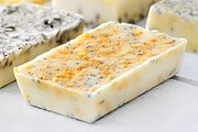 Geschenkidee, nicht nur zum Muttertag: 3 Rezepte für DIY Seife