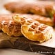 Vanille-Waffeln nach Mamas Rezept und herziges Obst