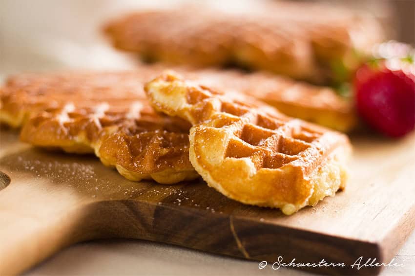 Vanille-Waffeln nach Mamas Rezept und herziges Obst