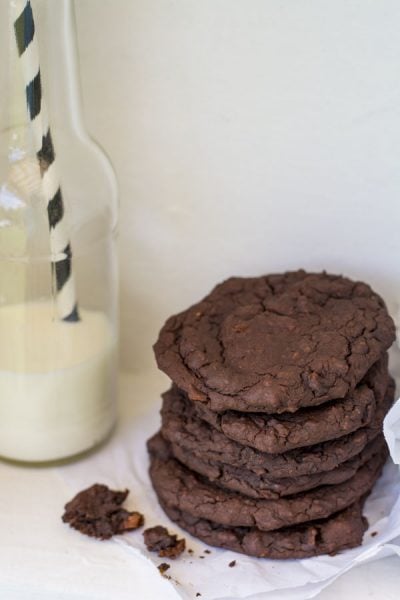 Backen mit Bohnen oder „Life is better with fresh baked cookies!“ – Schokoladen Fudge Cookies mit schwarzen Bohnen