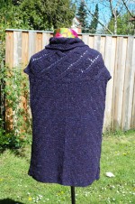 Strickweste aus Schal und Viereck