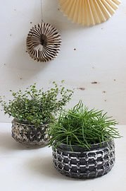 DIY – Aus Vintagelampen schicke Pflanzentöpfe