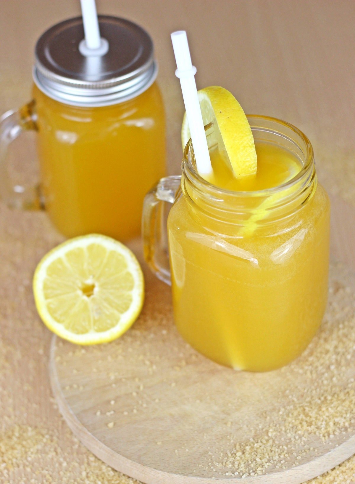 Alkoholfreier Cocktail mit Karamell