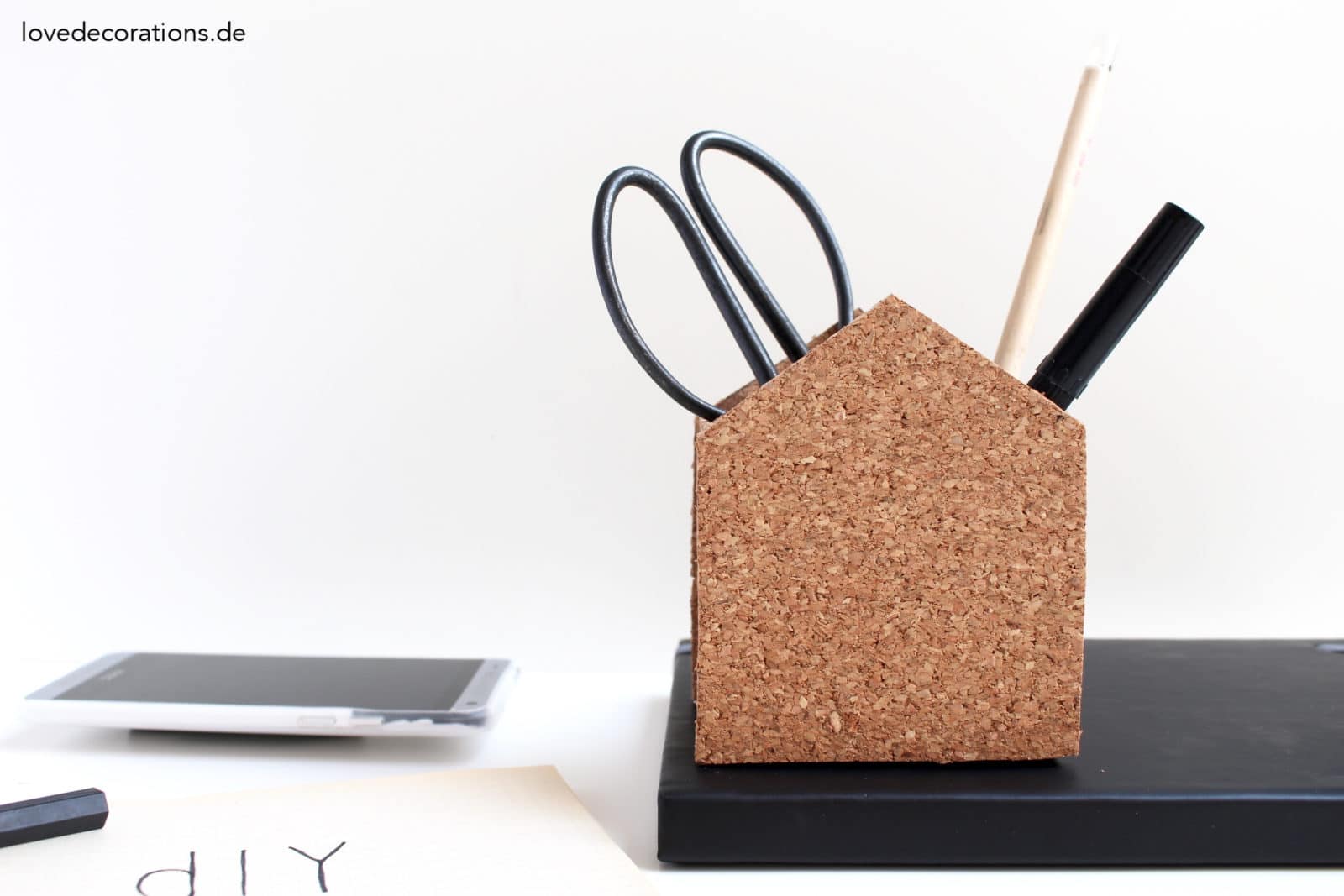 DIY Kork Haus