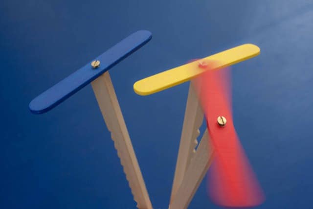 Kinderspiel aus Holz: Hui Hui Maschine
