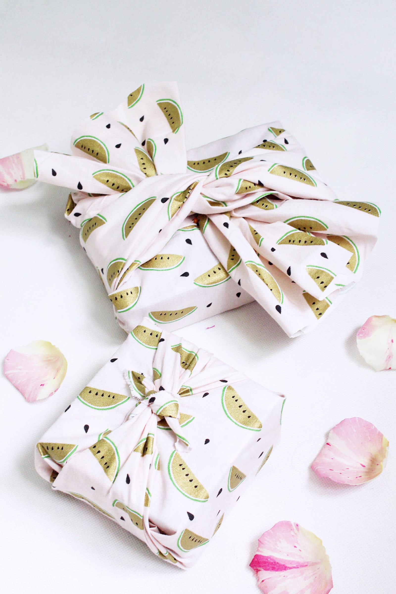 Geschenke im japanischen Stil verpacken