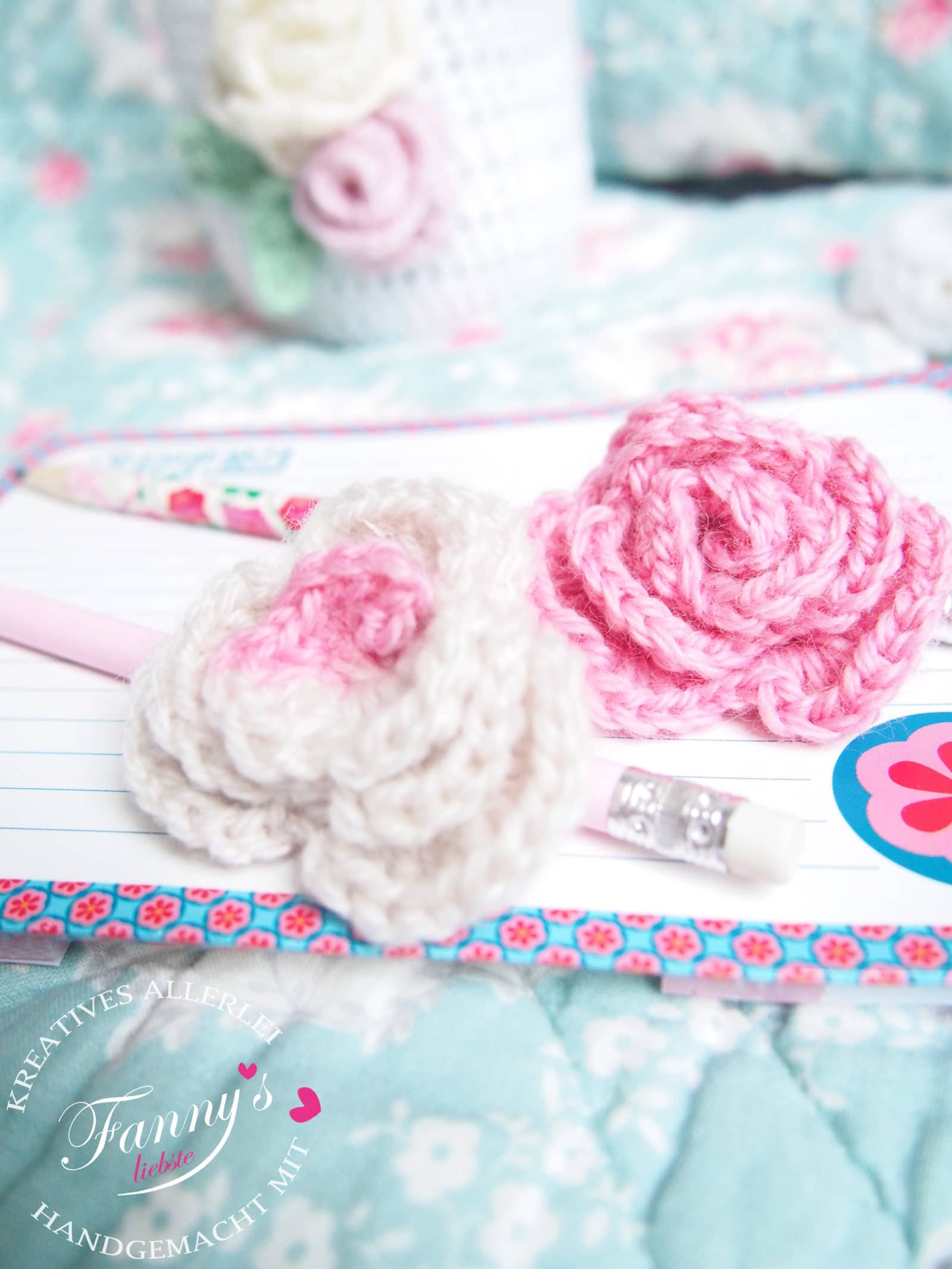 Pimp deinen Bleistift – Häkelrose