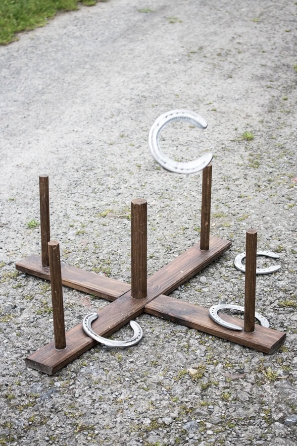 HUFEISENWERFEN – SPIEL FÜR GARTEN & HOCHZEIT