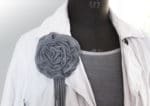 Stoffblume zum Anstecken aus Stoffresten