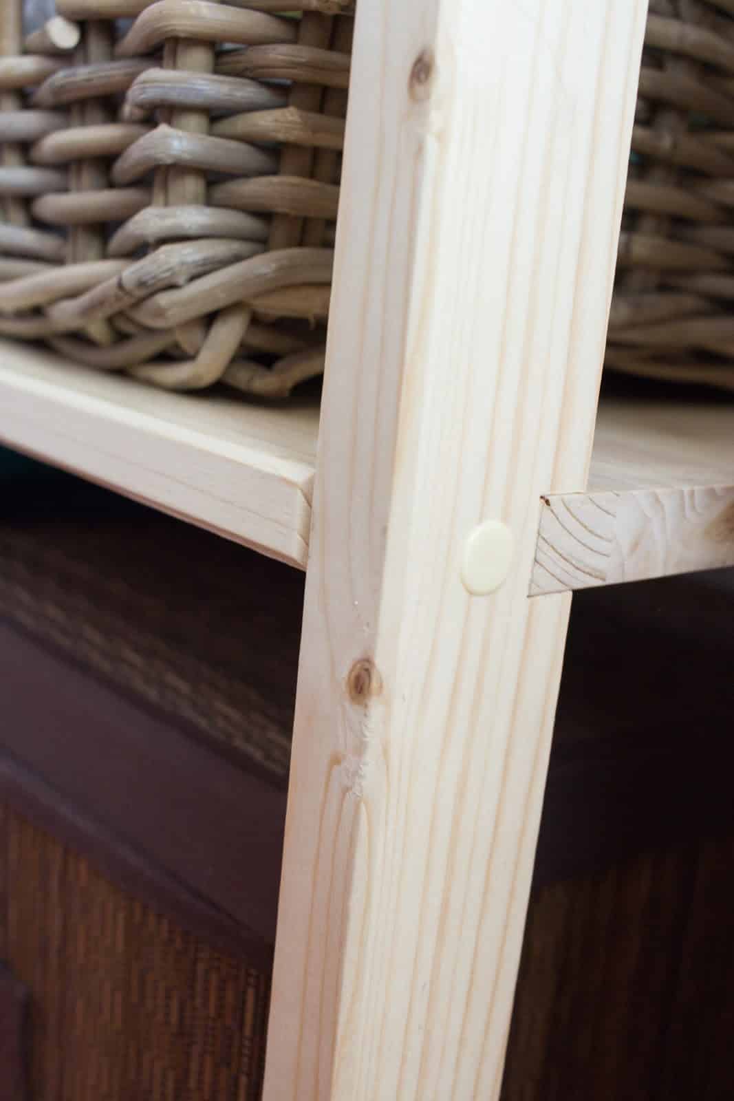 Waschbeckenregal bauen