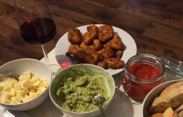 Alles selbstgemacht: Grill-Soße, Guacamole und Hähnchen-Nuggets