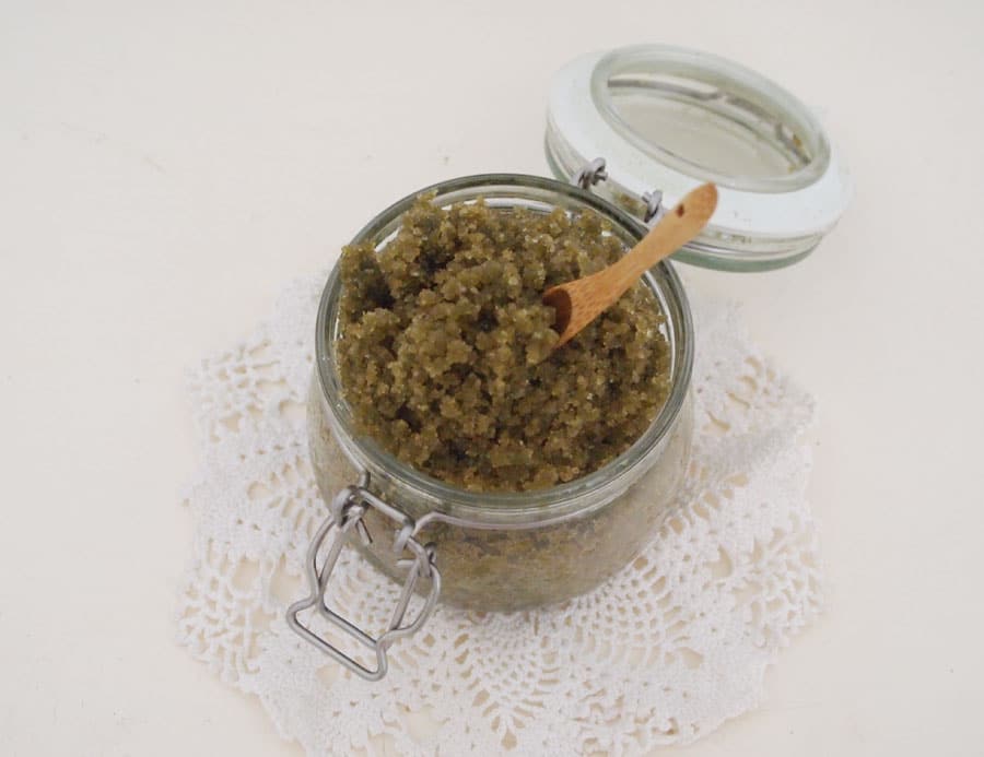 Matcha-Zuckerpeeling