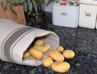 Ein Kartoffelsack genäht