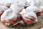 „Gogosi“ – süße, leckere rumänische Krapfen in drei Varianten