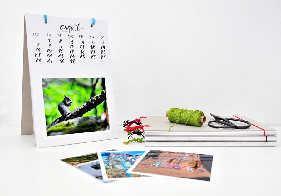 Fotokalender mit handgeletterten Seiten & Freebies dazu