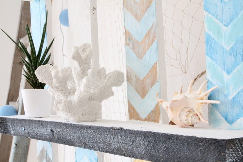 {DIY: } Paletten-Regal in sommerlichen Farben