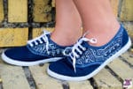 Upcycling – Schuhe färben und bemalen