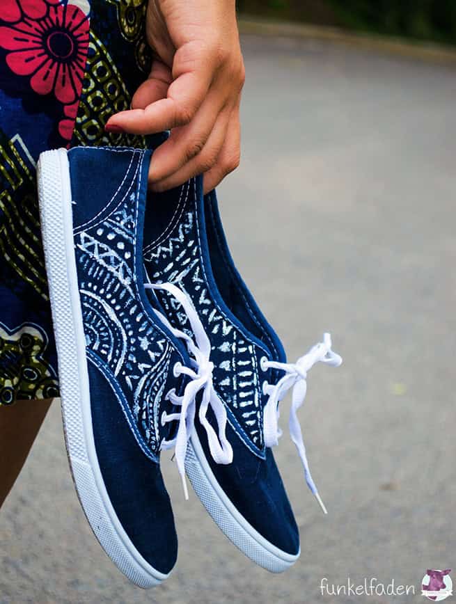 Upcycling – Schuhe färben und bemalen