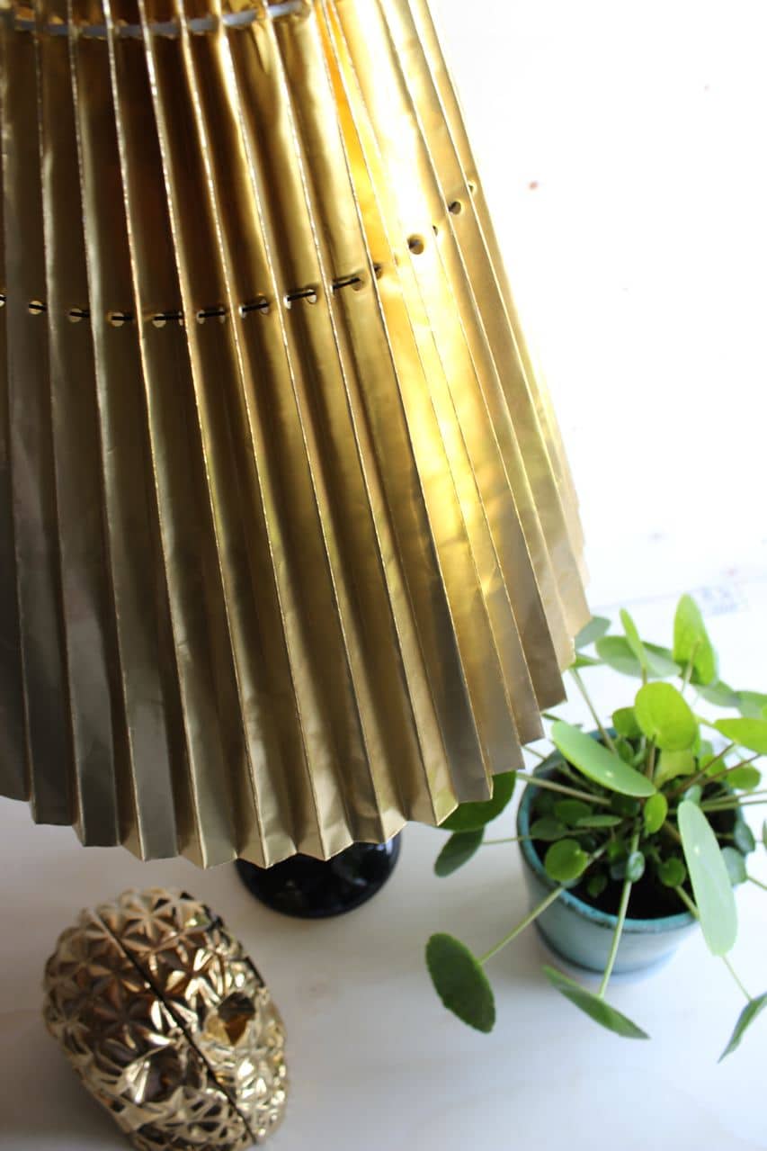 #DIY – Lampenschirm mit Akkordeonfaltung