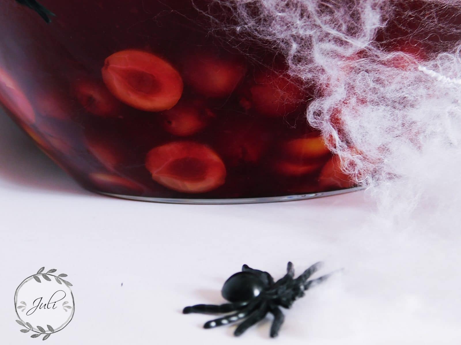 Blutbowle – ein schauriges Getränk für Halloween