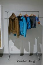 Garderobe aus Wasserrohren bauen