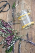 DIY Windlicht mit blühendem Heidekraut