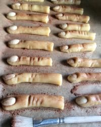 Süßes oder Salziges? Großmutters Finger, Halloween Süßes oder Salziges? Großmutters Finger, Halloween