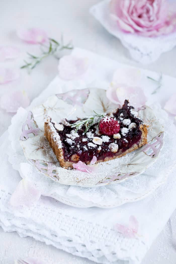 „Fruchtige Himbeer-Nuss-Tarte nach Linzer Art!“