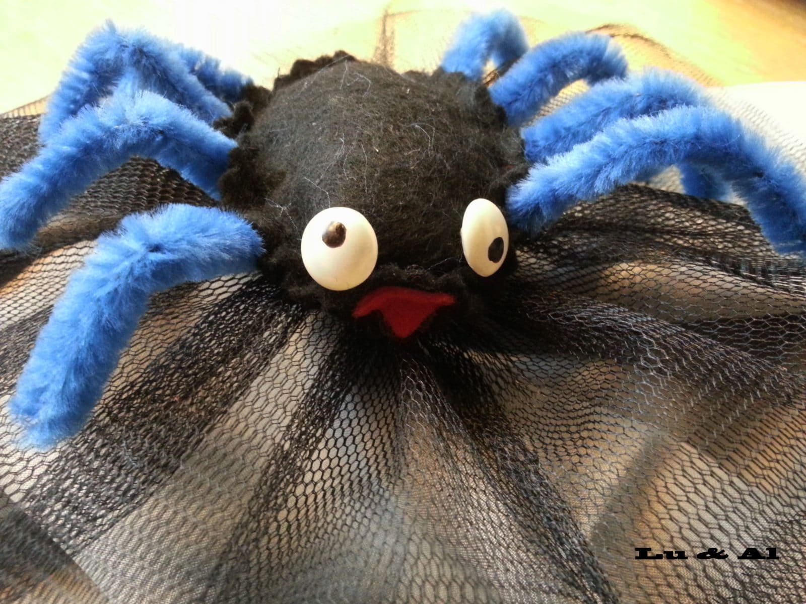 Du hast da `ne Spinne am Kopf