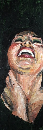 Ausdrucksstarkes Porträt einer lachenden Person, die Freude und Lebensfreude vermittelt, passend für Handmade Kultur, Kunst und kreative Gemeinschaften.