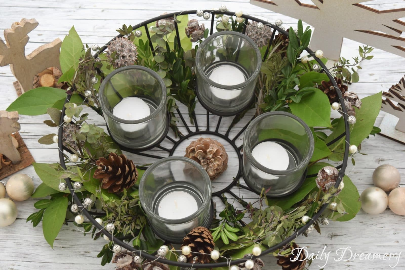 duftender Adventskranz mit Kräutern