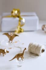 DIY Geschenkidee Dinokorken