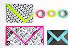 3 DIY Umschläge aus Geschenkpapier – Schwarz / Weiß und Neonfarben