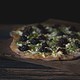 Fenchel Brombeer Pizza mit Ziegenkäse und Waldhonig