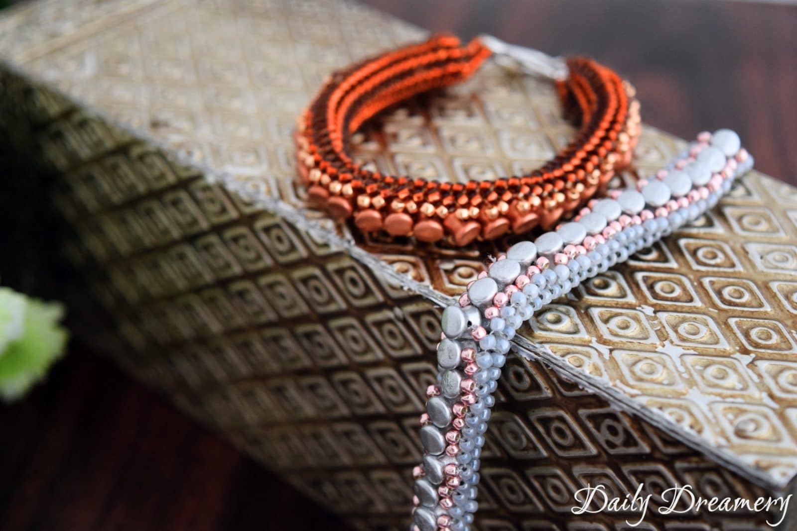 elegante Herringbone-Armbänder