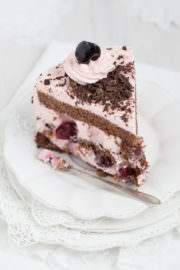 „Rosa Schwarzwälder Kirschtorte!“