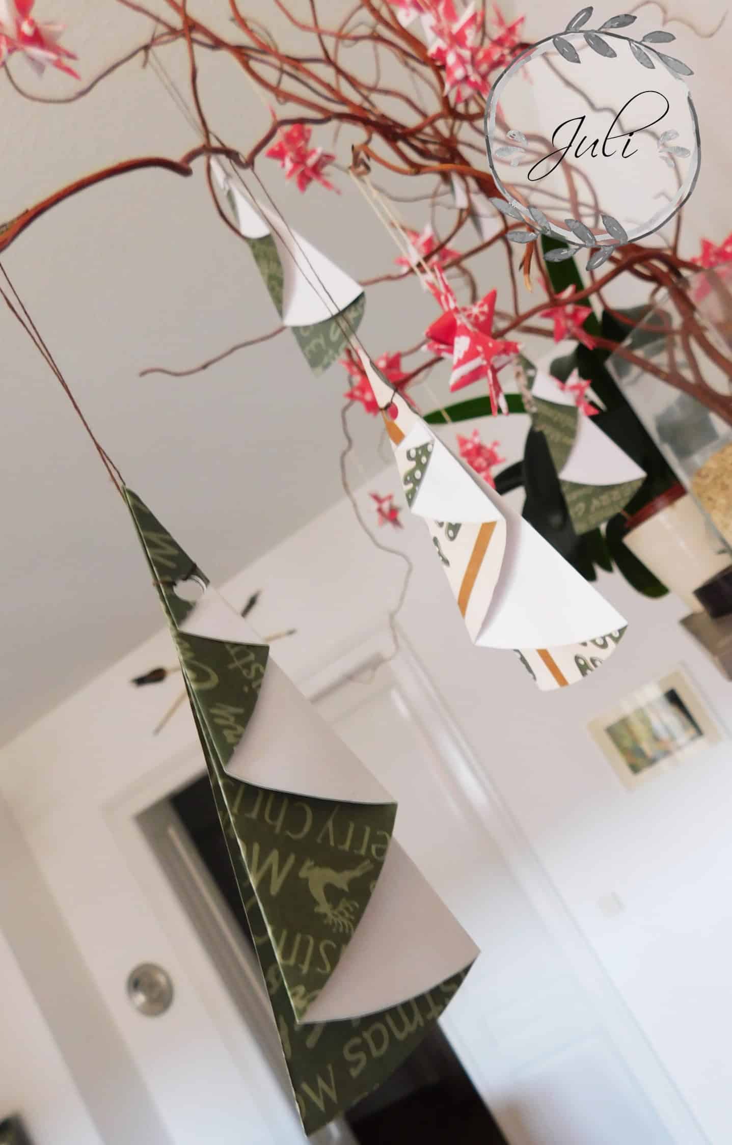 Schnelle Papier Weihnachtsbäume zum selber falten