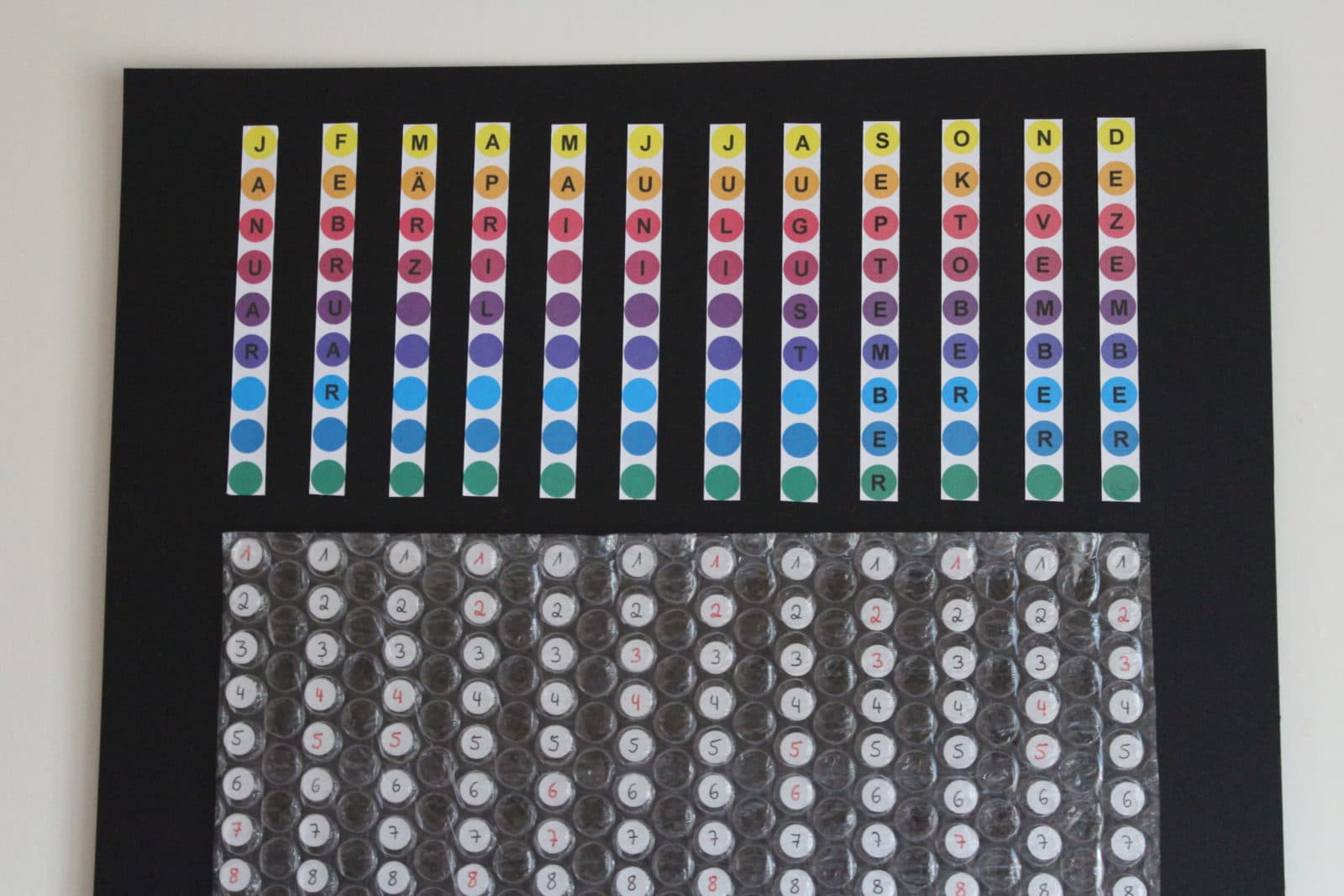 Kalender aus Luftpolsterfolie