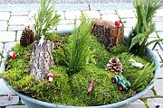 Miniaturlandschaft in einer Zinkwanne