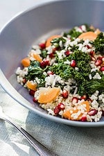 Salat im Winter: Grünkohlsalat mit Hirse, Möhren und Granatapfelkernen