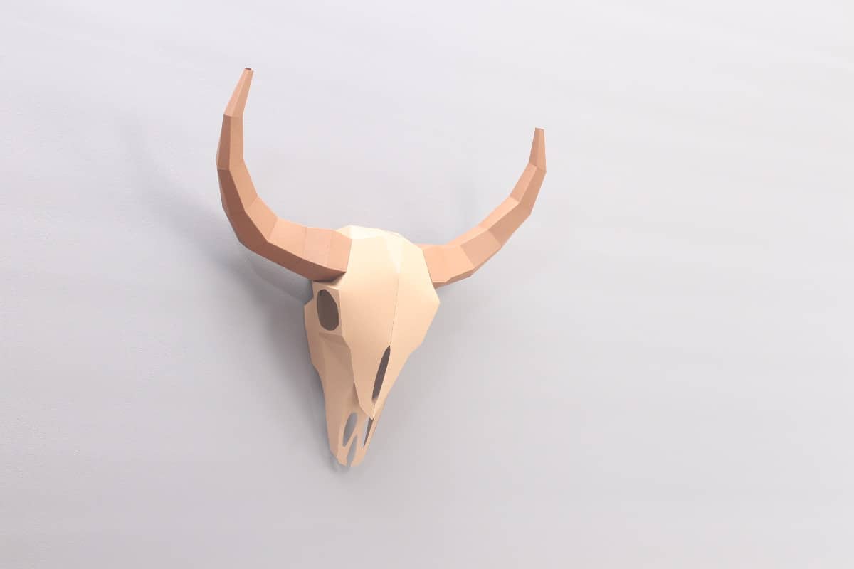 Bisonschädel aus Papier