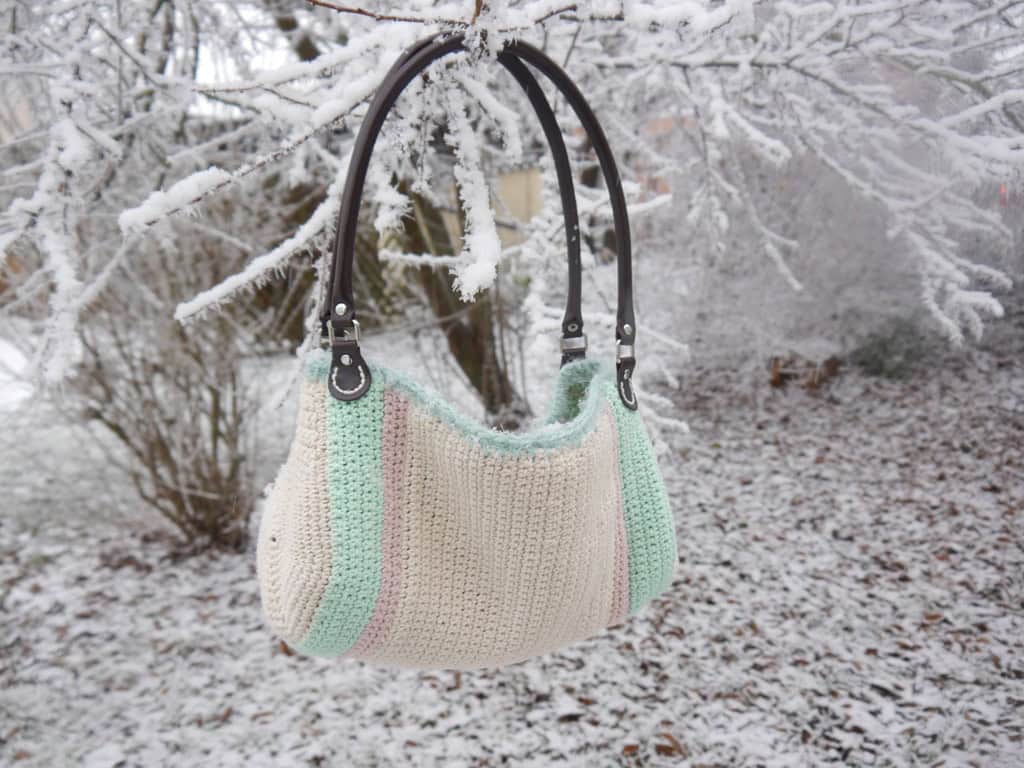 Sommerpulli gehäkelt mit Tasche und Mütze