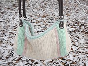 Sommerpulli gehäkelt mit Tasche und Mütze