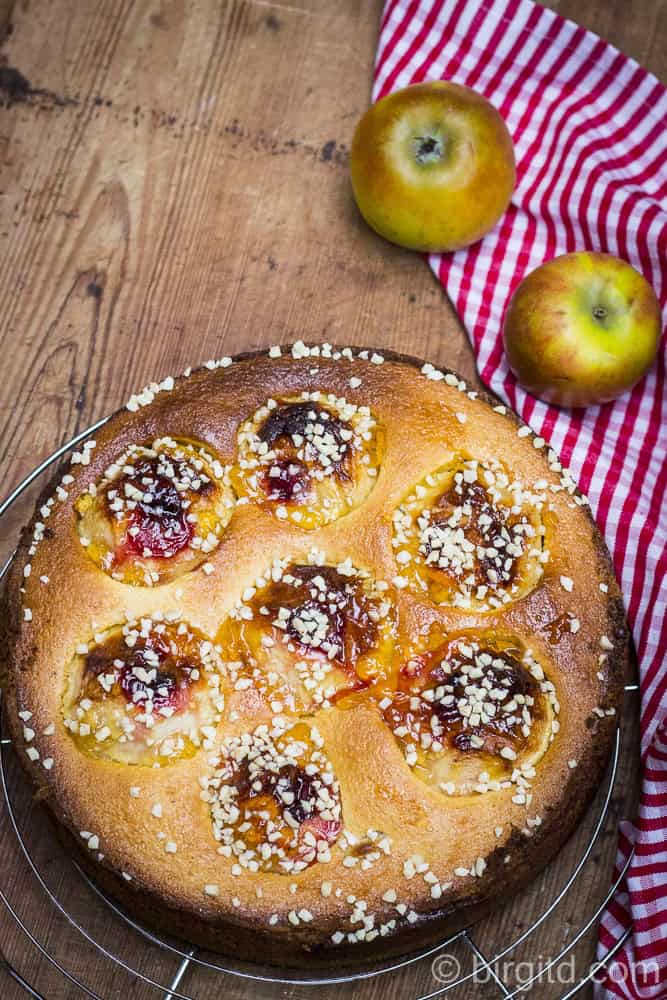 Bratapfelkuchen – eine fruchtige Winterköstlichkeit [Birgit D]