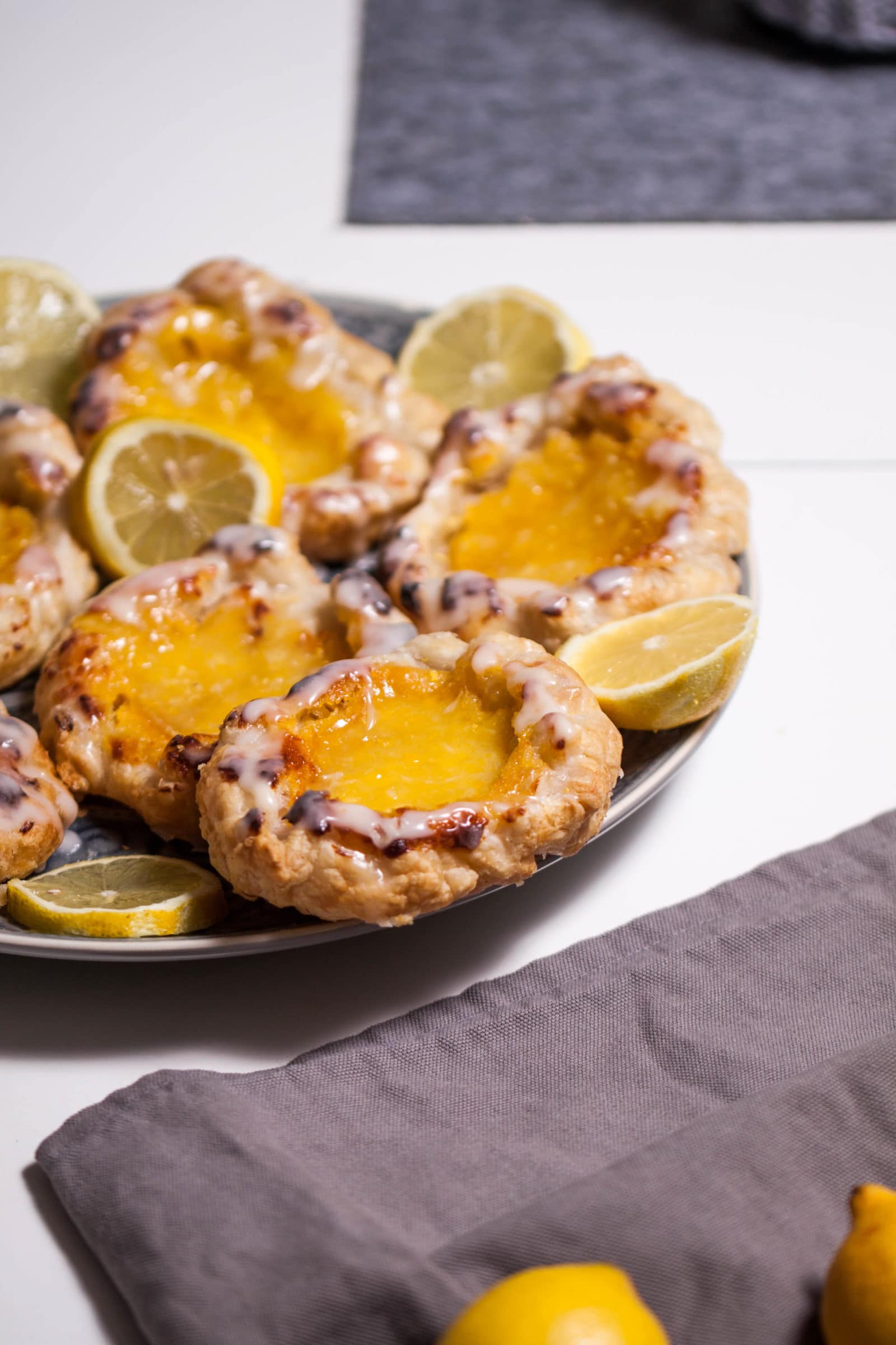 Plunder mit Lemon Curd