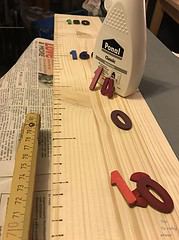 Kindermesslatte aus Holz selber machen (DIY Growth Chart)